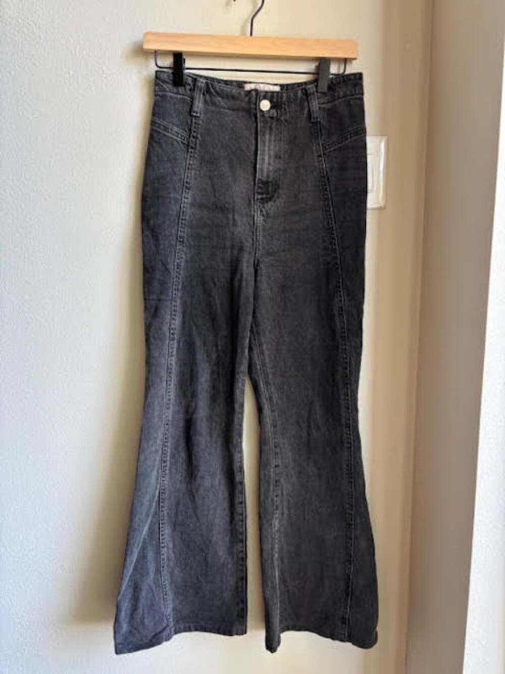 We The Free People Washed Black Flare Jeans Front Seam Denim size 29